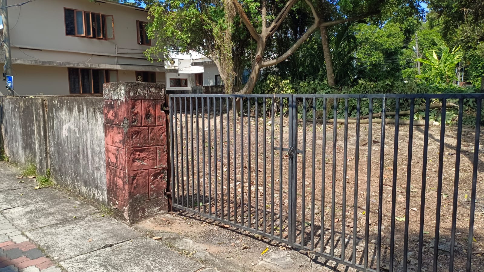 Residential land for sale kaloor