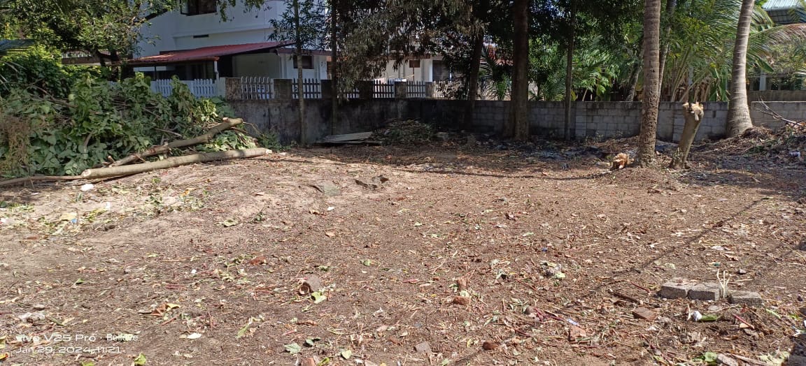Residential land for sale kaloor