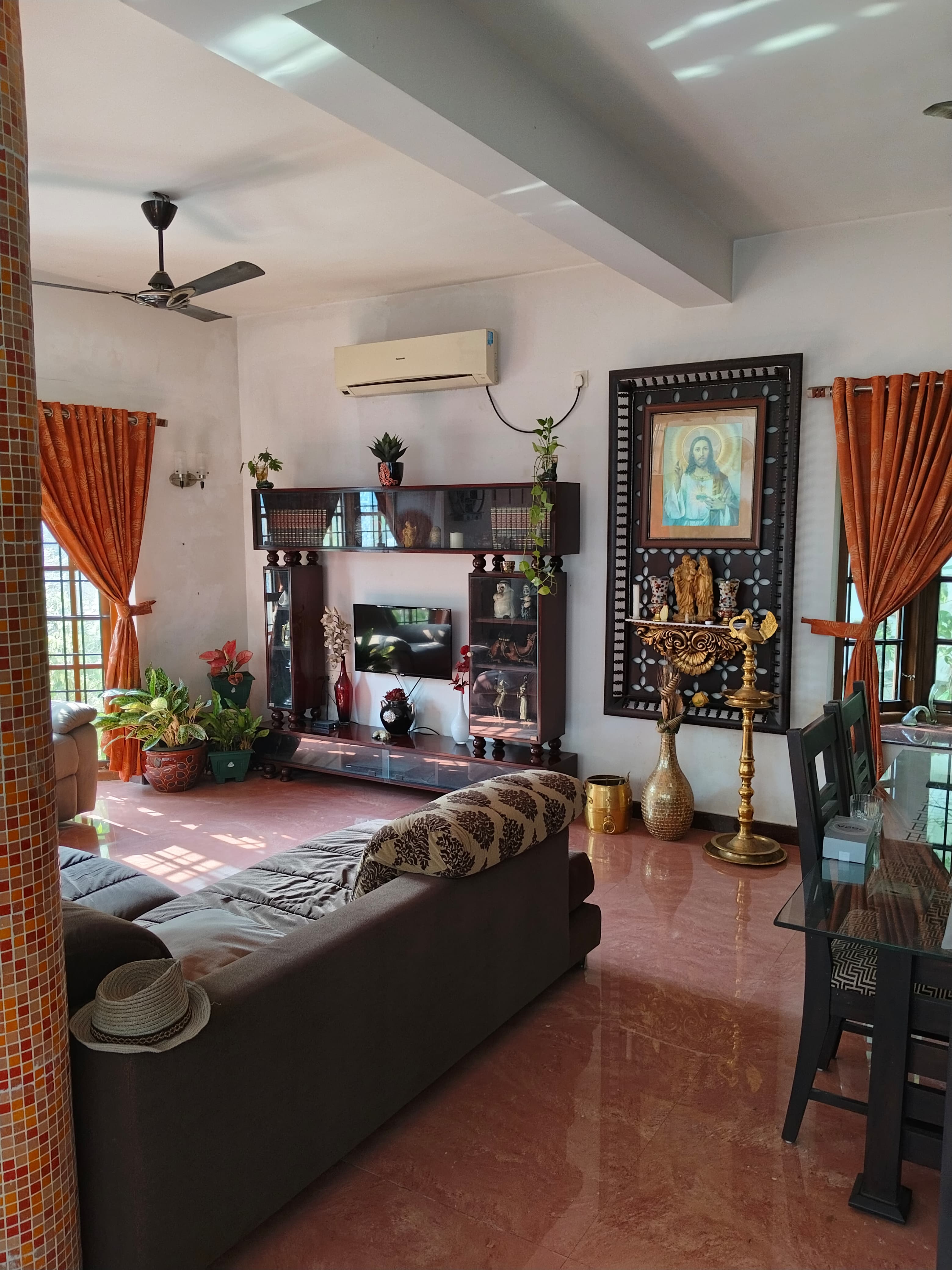 Land with House for sale palarivattom