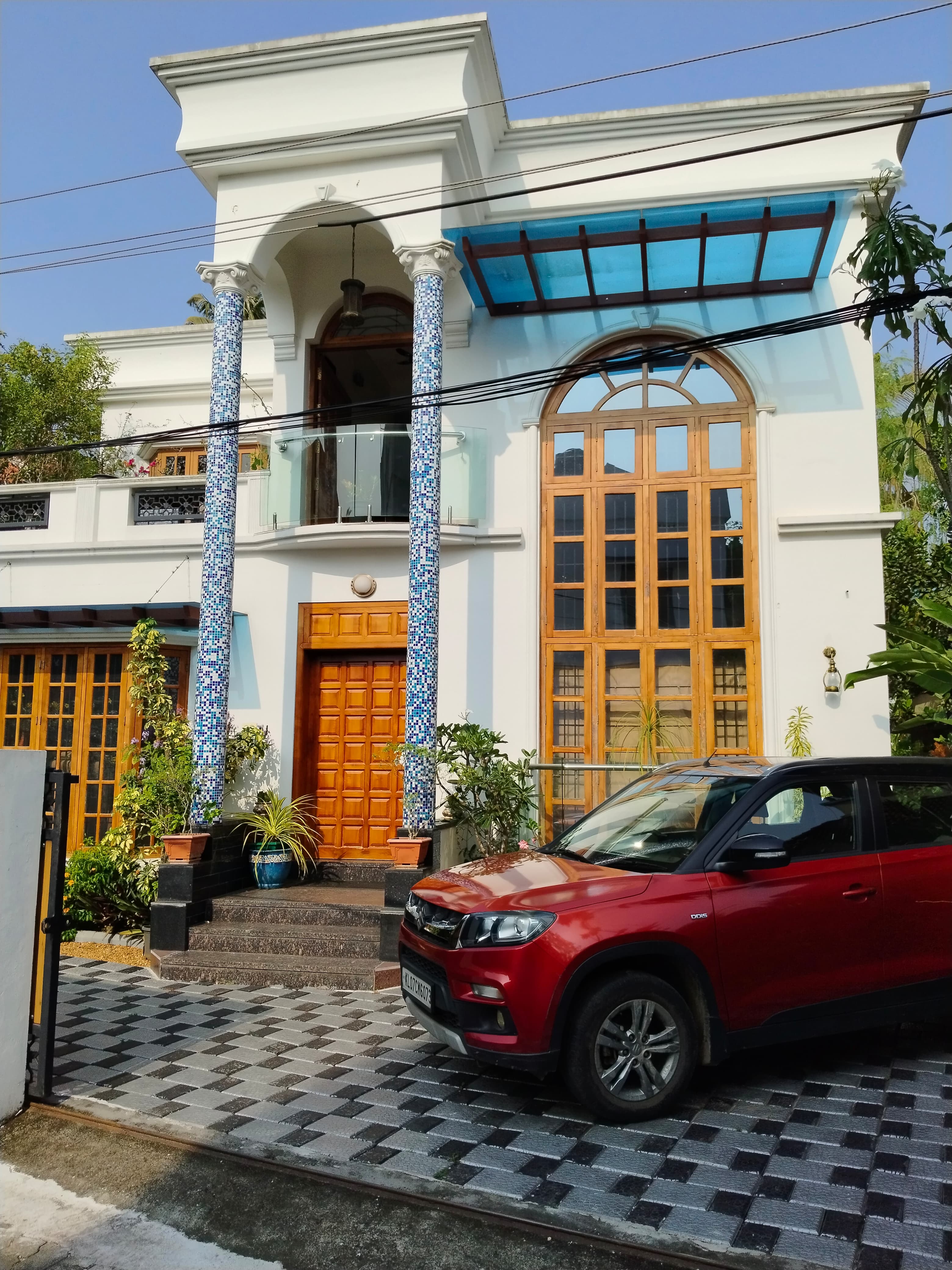Land with House for sale palarivattom