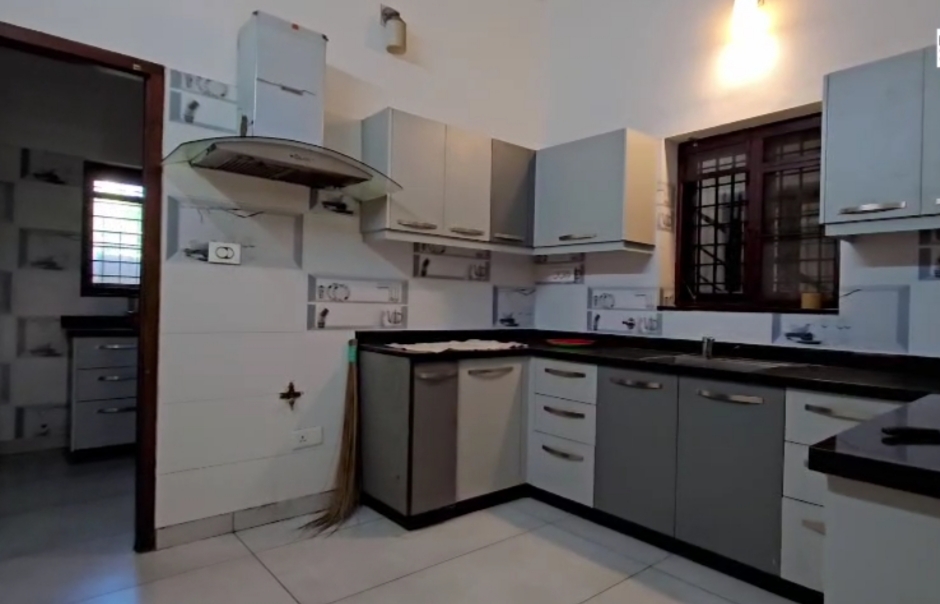 Luxury house for sale Elamakkara