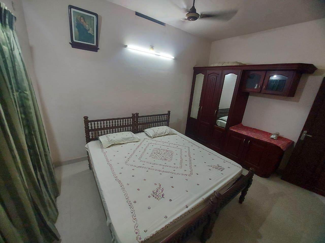 Land and house for sale vennala