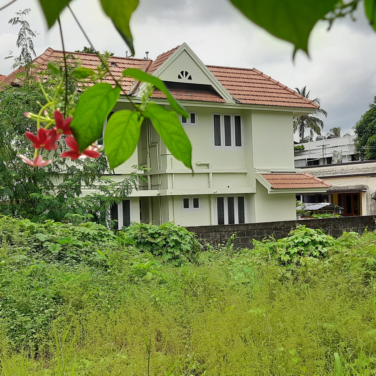 House for sale kaloor