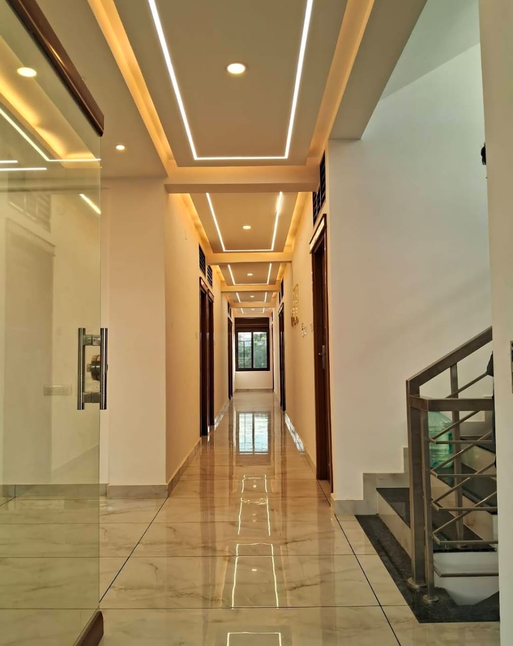 Hostel building  for sale near Info park