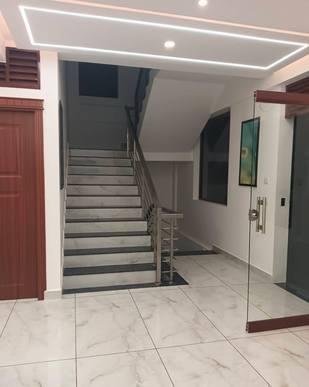Hostel building  for sale near Info park