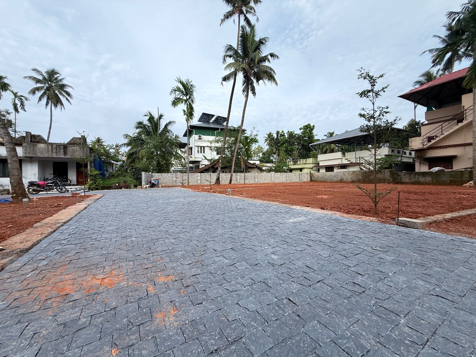 Land for sale maradu