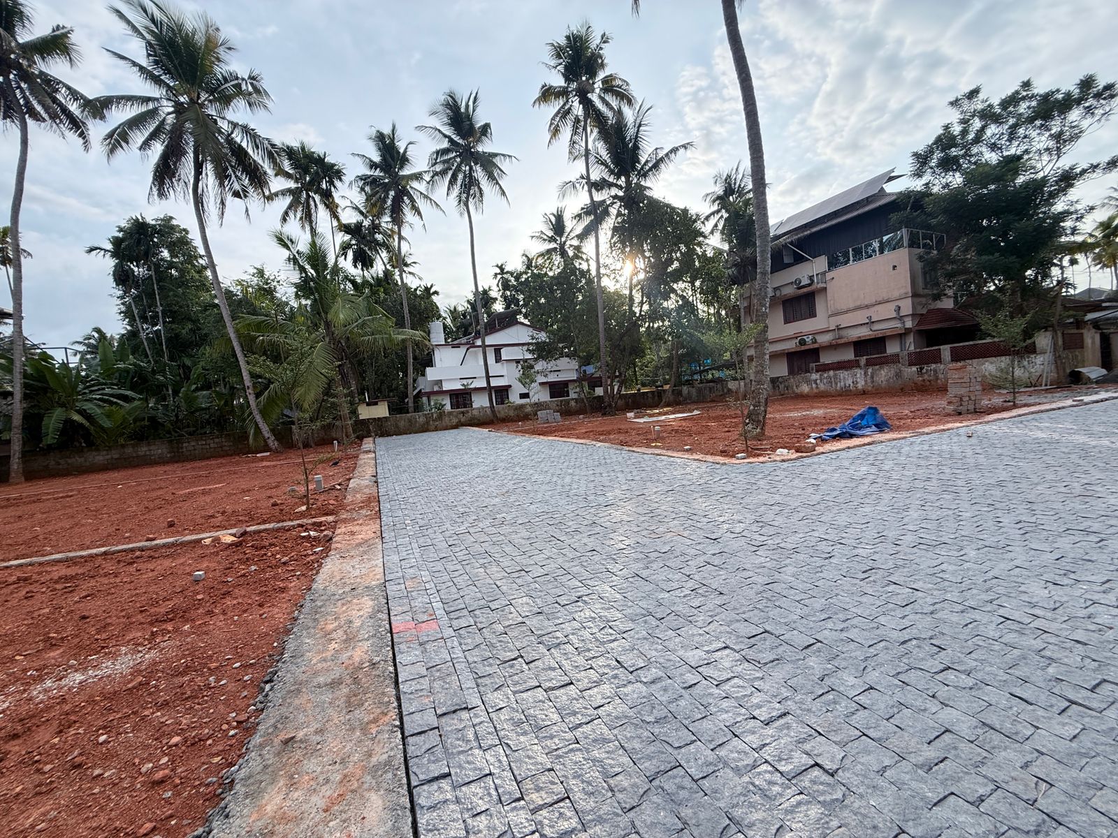 Land for sale maradu