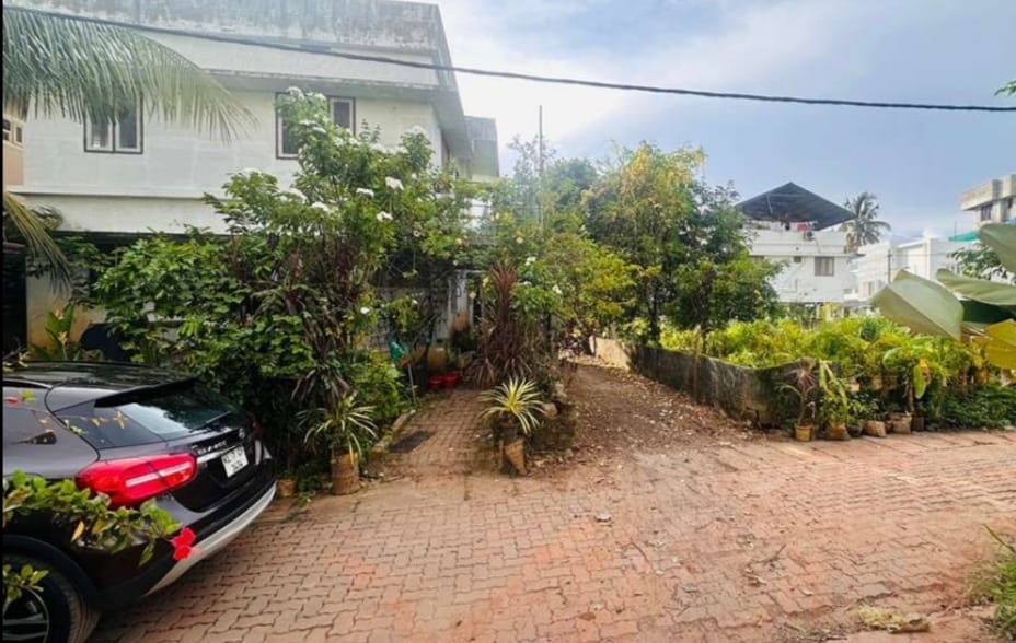 Residential land for sale vennala near V guard office