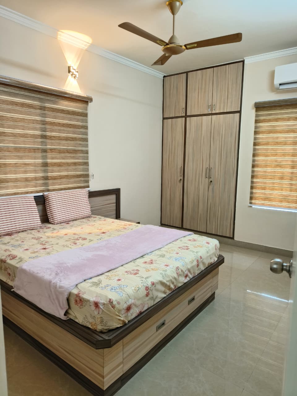 Flat for sale stadium metro station near