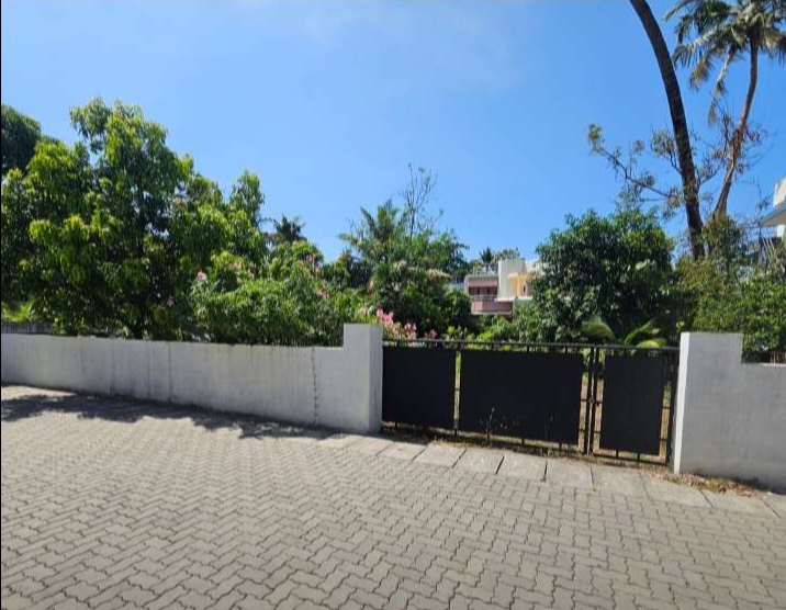 Land for sale at Elamakkara