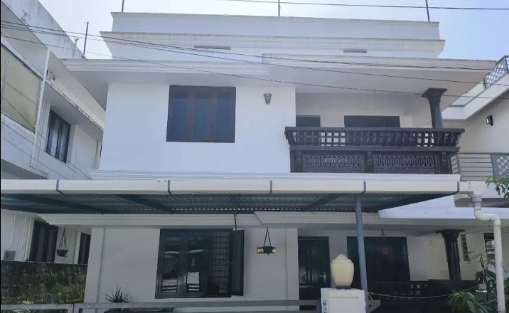 Land with House for sale manjummel
