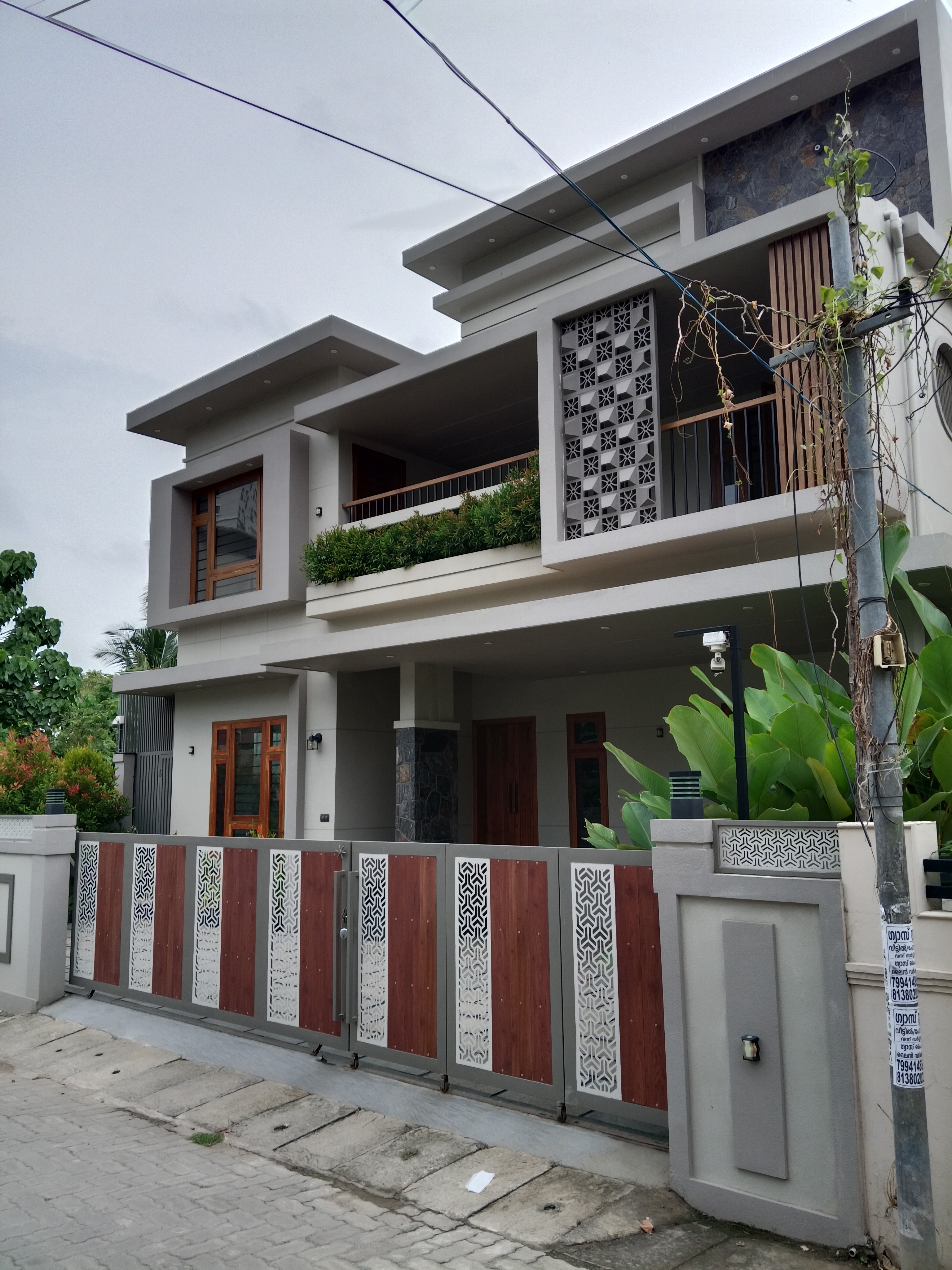 5.5 cent 4bhk premium new house for sale Edappally