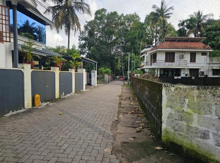 Land for sale at Elamakkara