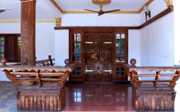 Land with House for sale kaloor