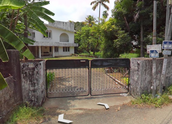 Land with old house for sale palarivattom