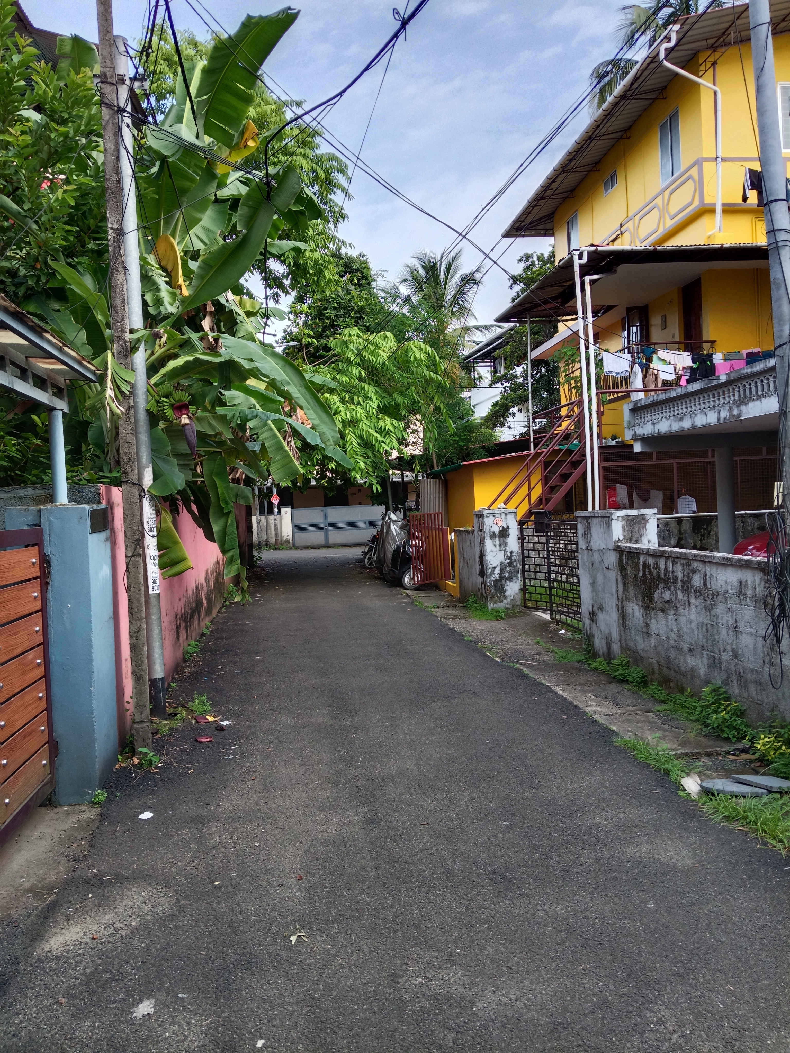 Land with old house for sale Edappally