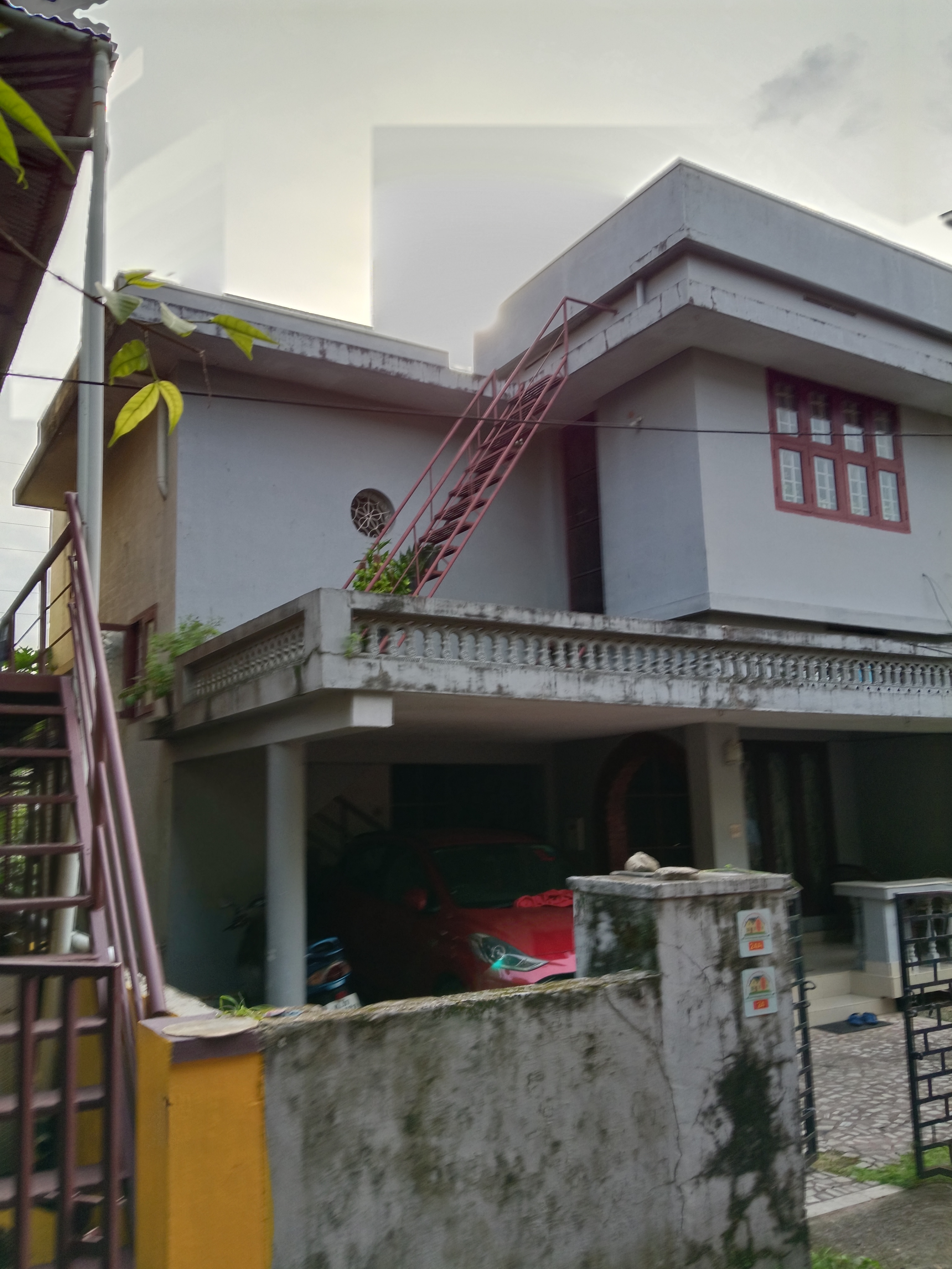 Land with old house for sale Edappally