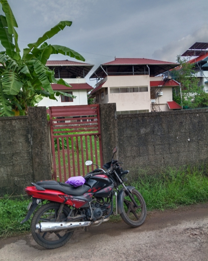 Land for sale kadavanthara