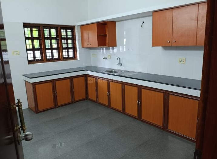 Land with house for sale at Elamakkara