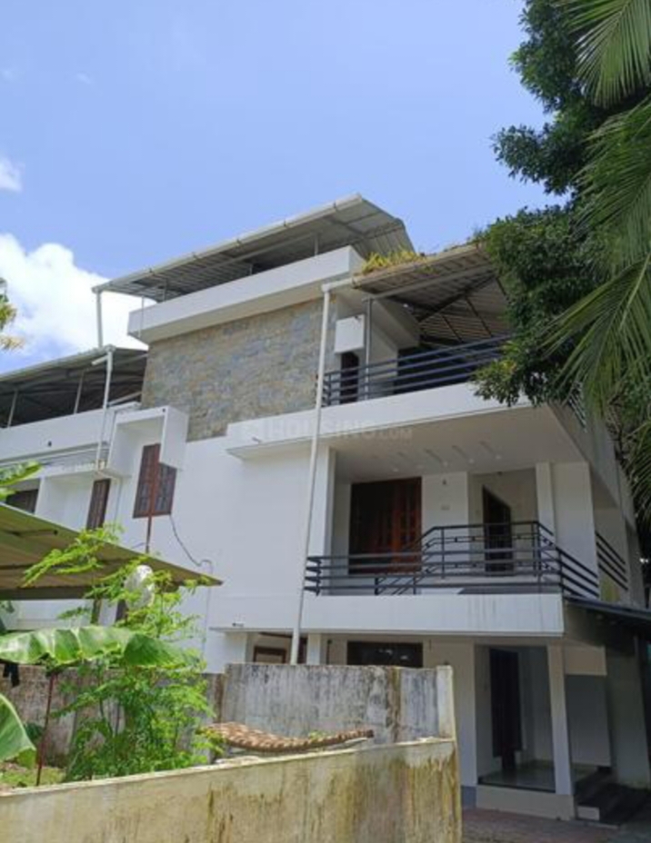 Land with house for sale at Elamakkara