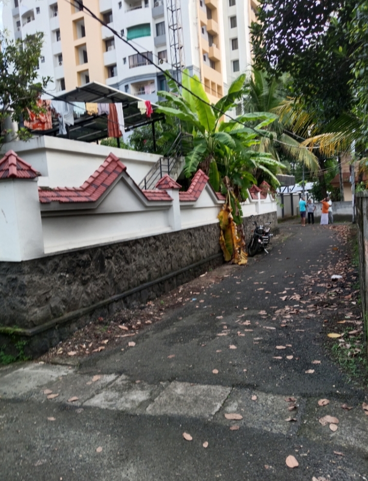 Residential land for sale kaloor SRM road
