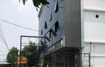Commercial building palarivattom vennala for sale