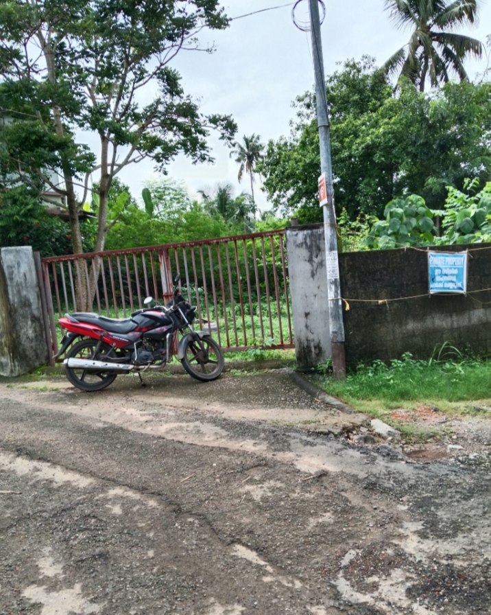 Residential land for sale padamugal U P school near