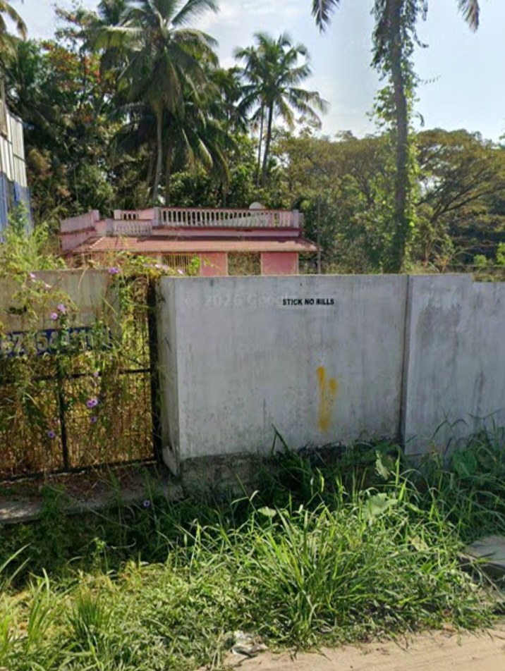 Commercial land for sale kundannoor junction Bypass Frontage