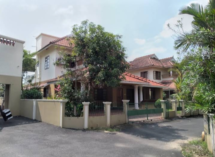 Villa ina Gated community for sale kakkanad Navodaya