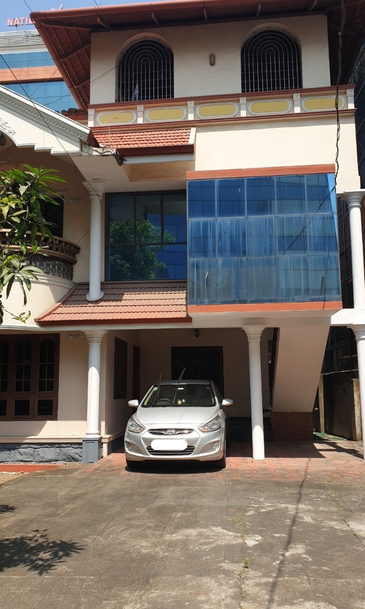 10 cent commercial land with building Changampuzha metro station
