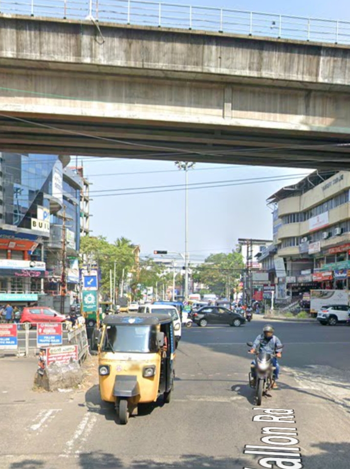 Commercial land for sale kadavanthara junction